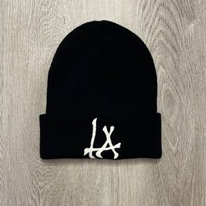 NWOT Brandy Melville LA Bones Beanie